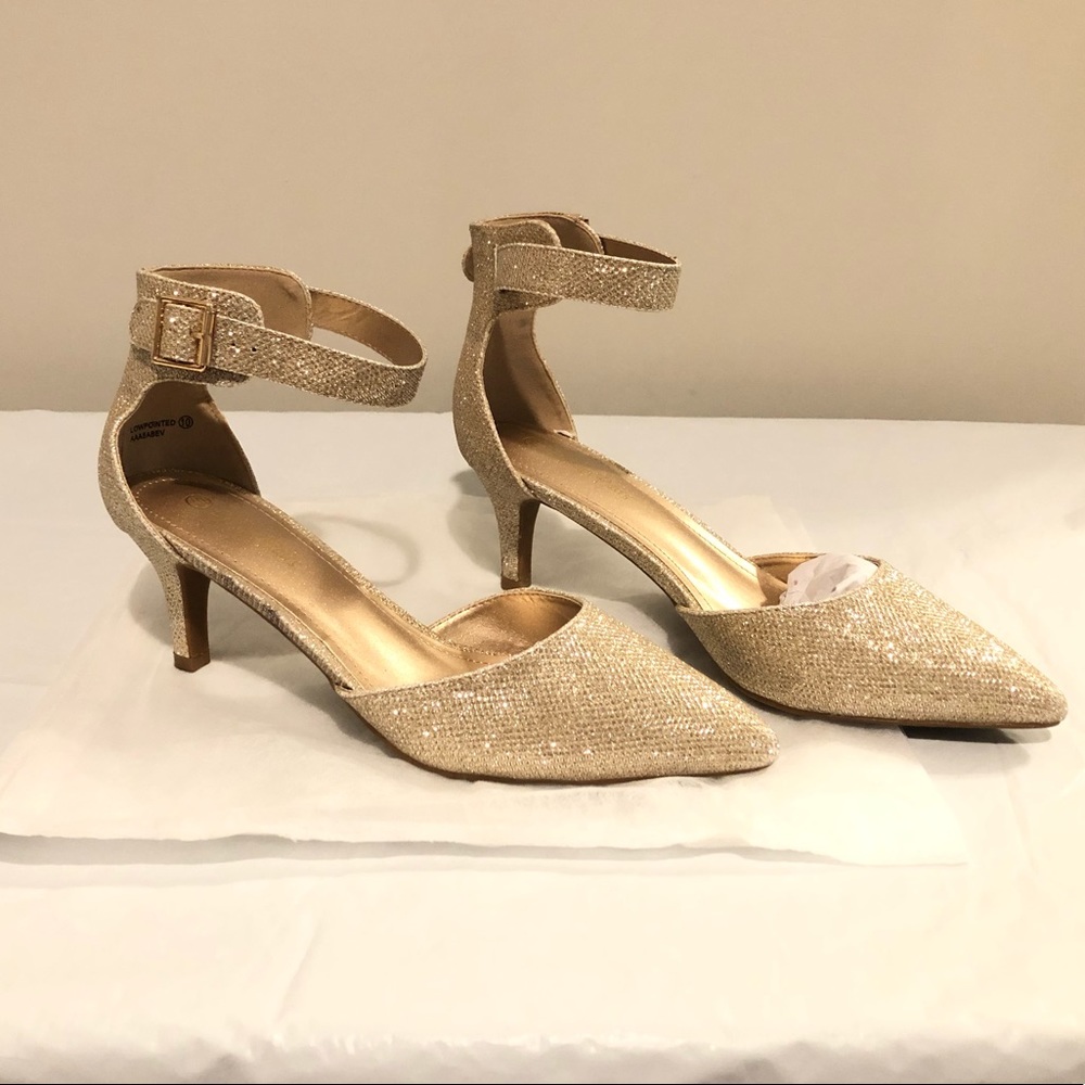 Dream Pairs Gold Glitter Low Pointed Shoes